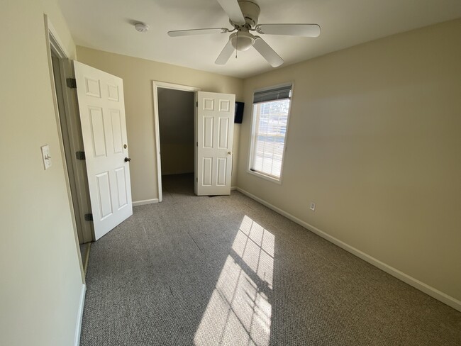 UNIT A: upstairs bedroom 2 - 407 Kentucky Ct