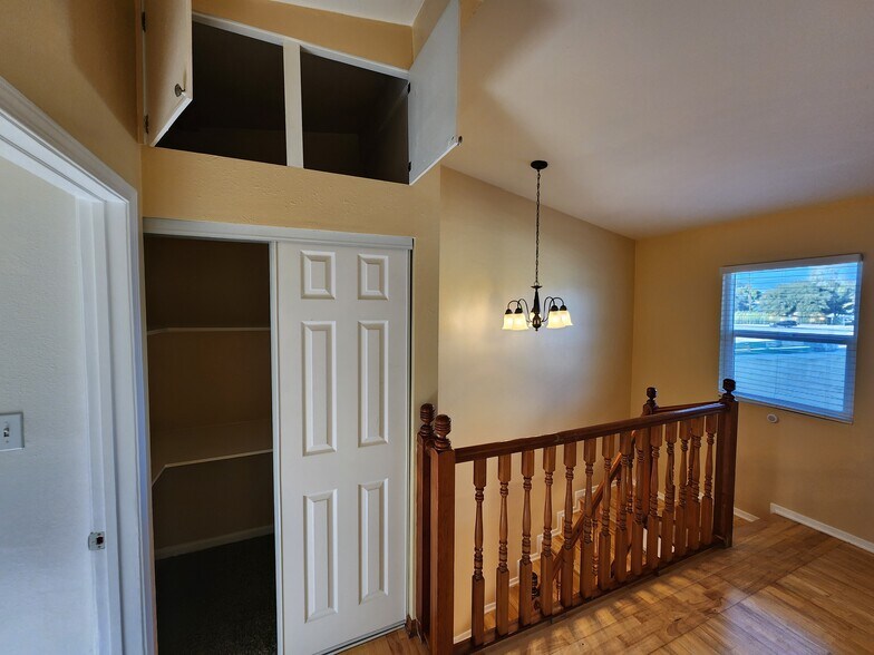 Building Photo - 5941 Whitnall Hwy