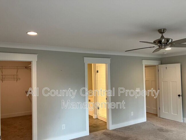 Building Photo - 415 Sunbelt Dr