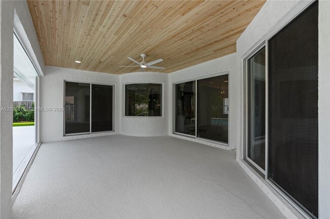 Building Photo - 5923 Loxahatchee Pines Dr