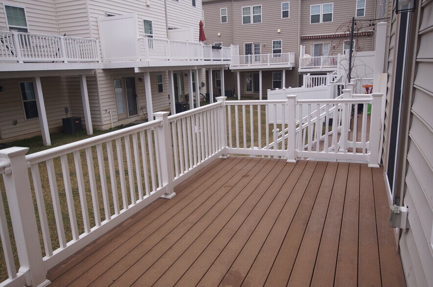 Building Photo - 7212 Yesterday Ln