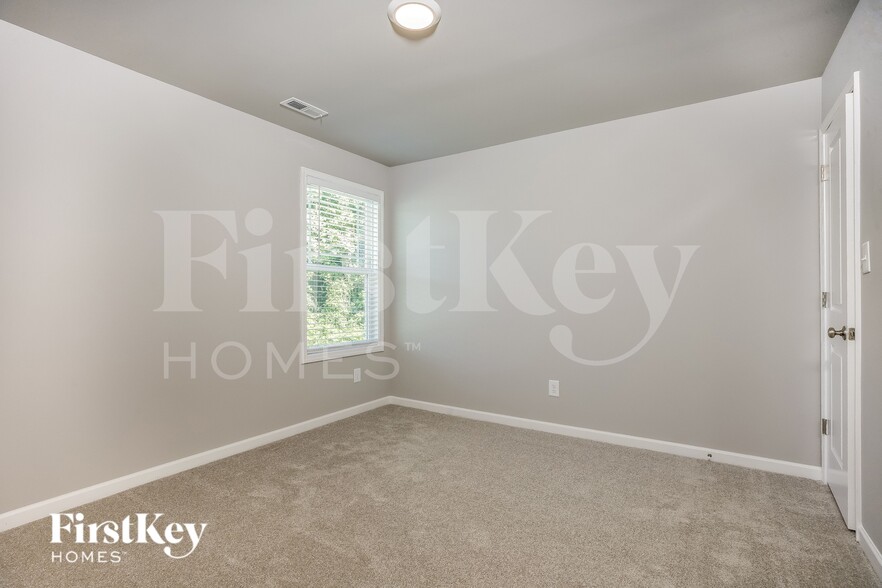 Building Photo - 171 Winter Red Wy