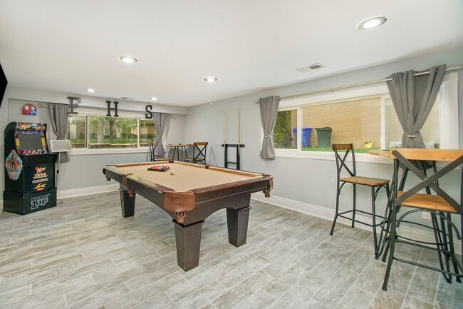 Building Photo - 63 S Main St