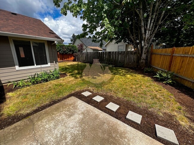 Building Photo - Single Level Home in Canby - COMING SOON