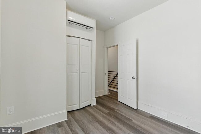 Building Photo - 22 N 53rd St