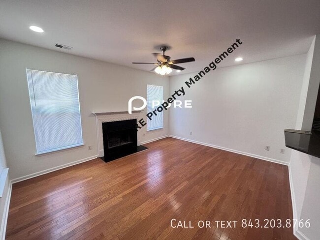 Building Photo - 153 Avonshire Dr