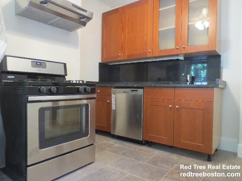 Building Photo - 48 Saint Germain St