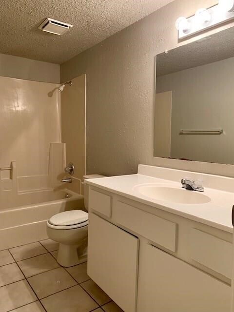 Building Photo - 501 SW 11th St