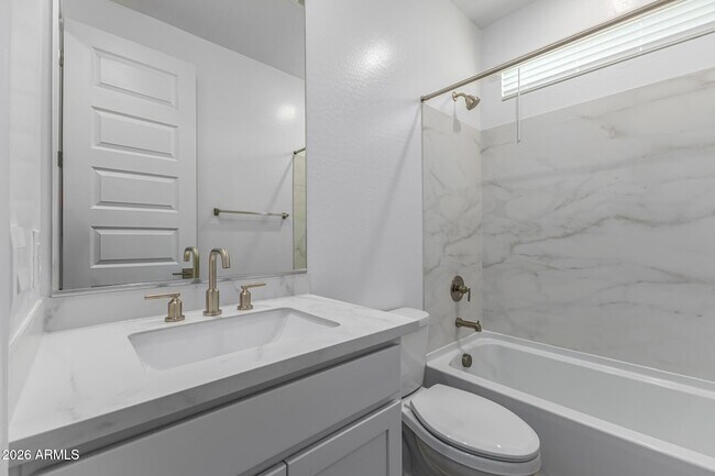 Building Photo - 6949 W Buckhorn Trail