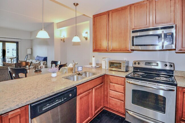 Building Photo - 111 N Ashley St