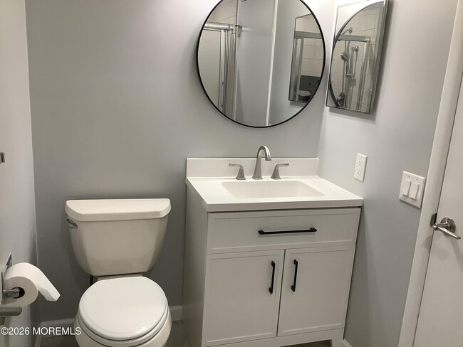 Building Photo - 7B Ivy St