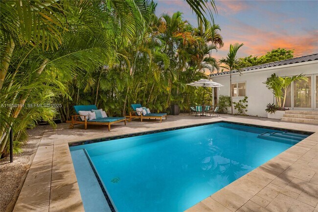 Building Photo - 9065 Emerson Ave