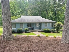 Building Photo - 904 Glenwood Rd