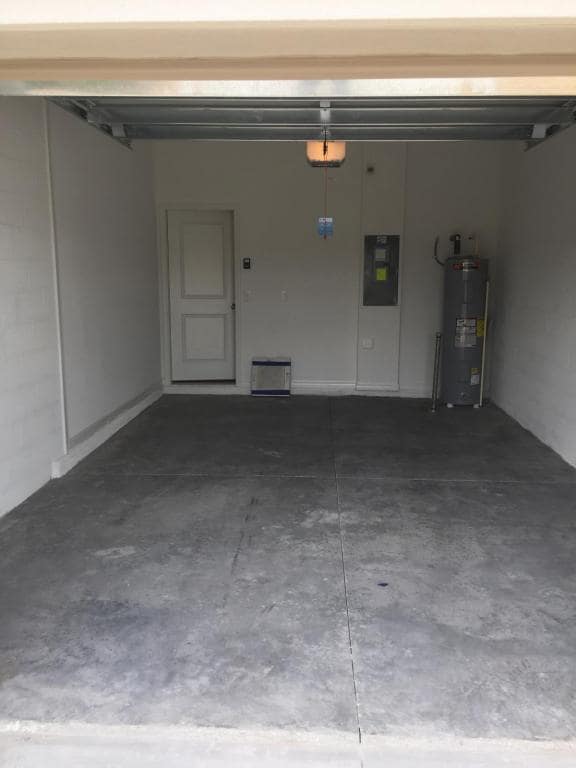 Building Photo - 9618 Pembrooke Pines Dr