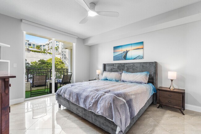 Building Photo - 600 S Dixie Hwy