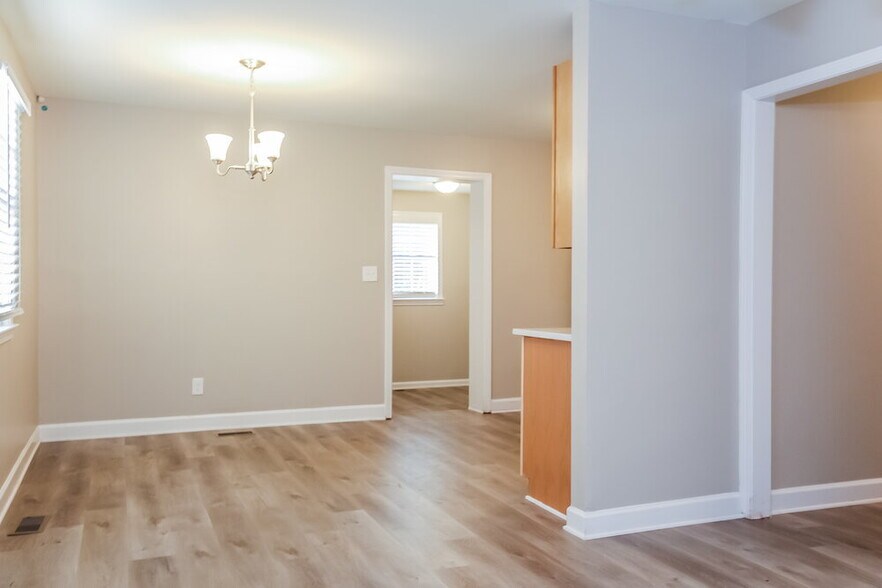 Building Photo - 209 Nila Dawn Ave