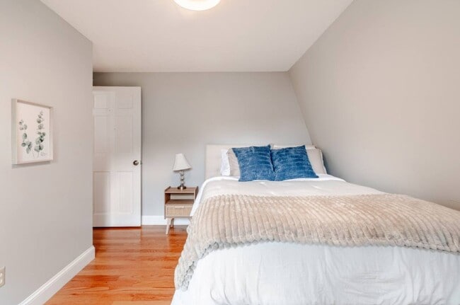 Building Photo - 45 Indian Hill Ave