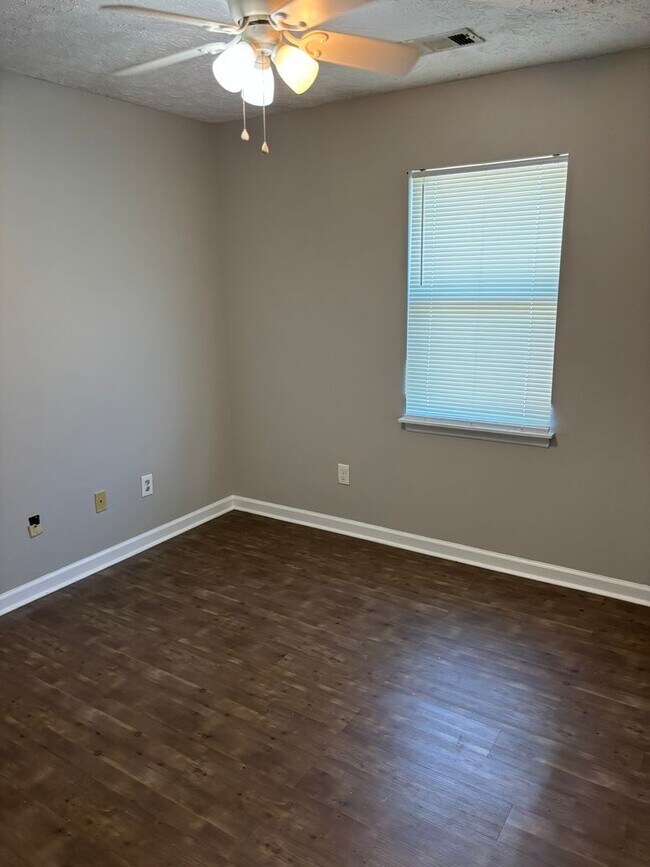 Building Photo - Located off of St Marys Road