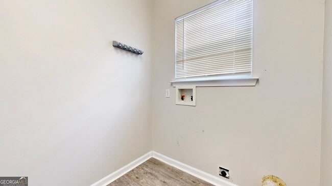 Building Photo - 122 Grove Hill Ave