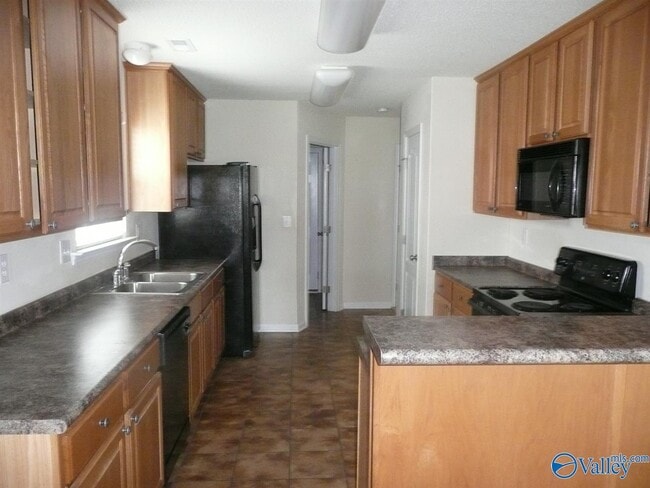 Building Photo - 242 Shadow Ct SW