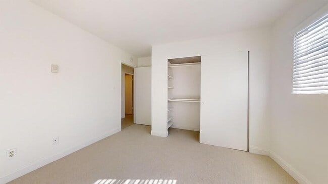 Building Photo - 1306 Amethyst St