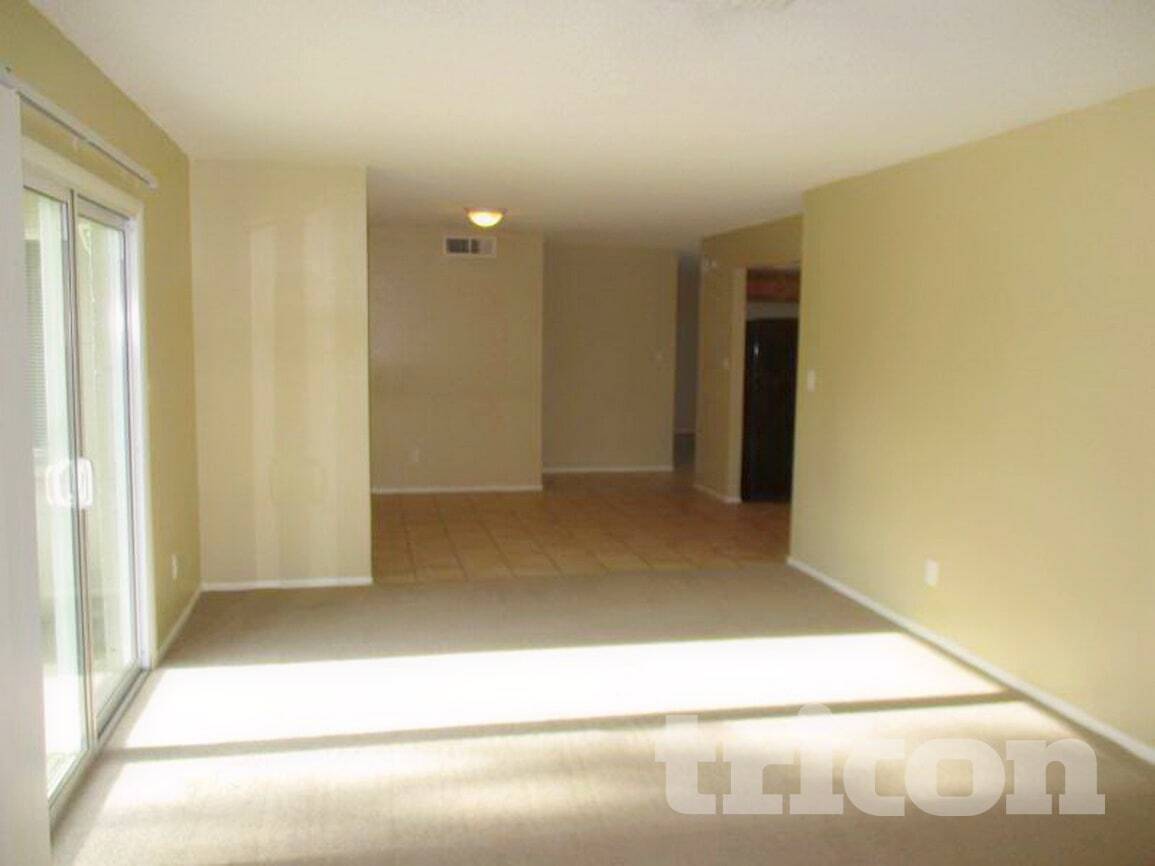 Building Photo - 11219 N 51st Dr