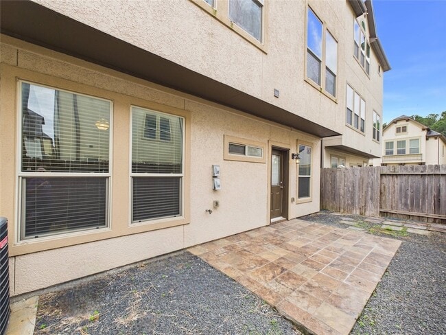 Building Photo - 10606 Shadow Elm Ct