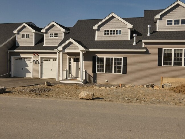 Building Photo - 98 Brook Hl