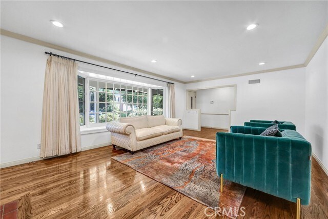 Building Photo - 1120 Encanto Dr