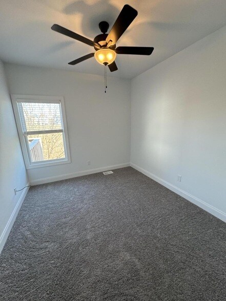 Building Photo - 753 Amanda Ct