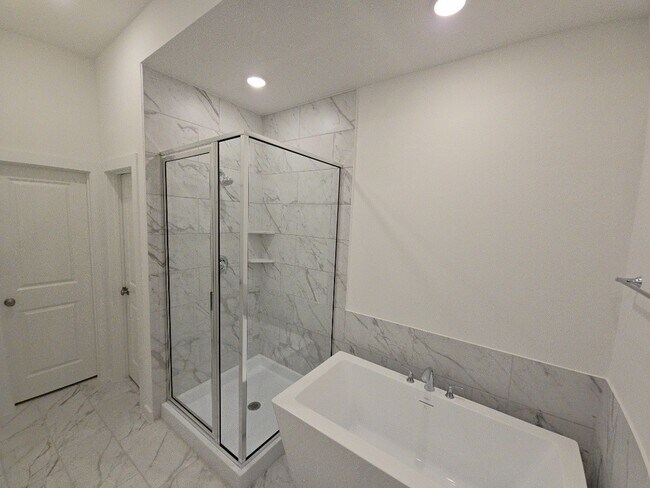 Building Photo - 16518 Amber Patina Ln