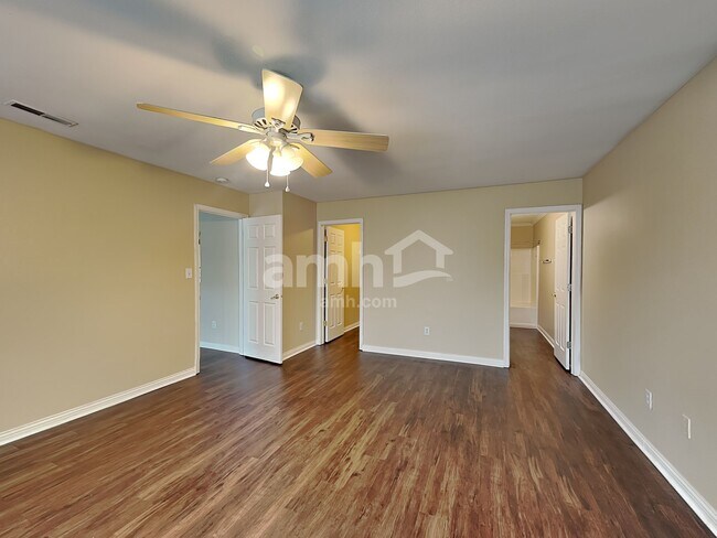 Building Photo - 1159 Fiesta Dr