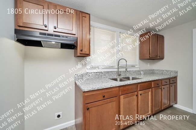 Building Photo - 1805 Circlewood Dr