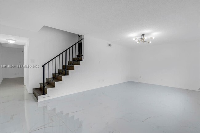 Building Photo - 22 Canterbury Ln
