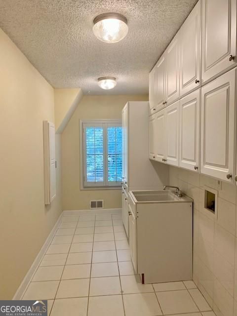 Building Photo - 625 Clear Lake Terrace