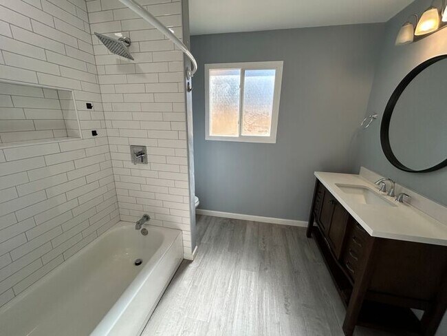 Building Photo - 4028 W Palo Verde Dr