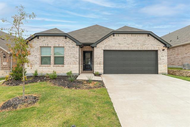 Building Photo - 2210 Gustavus Dr