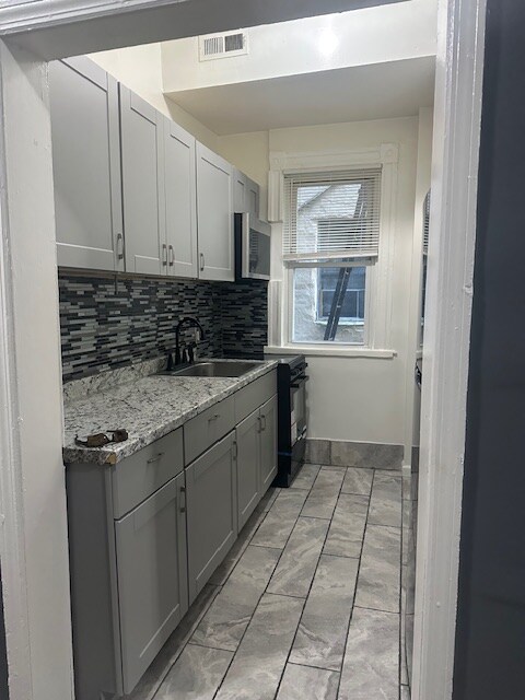 Building Photo - 1409 McCulloh St