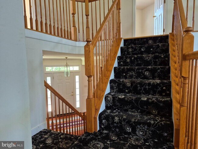Building Photo - 11701 Fair Oaks Way