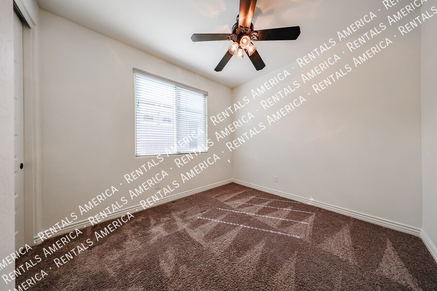 Building Photo - 22483 N 95th Dr