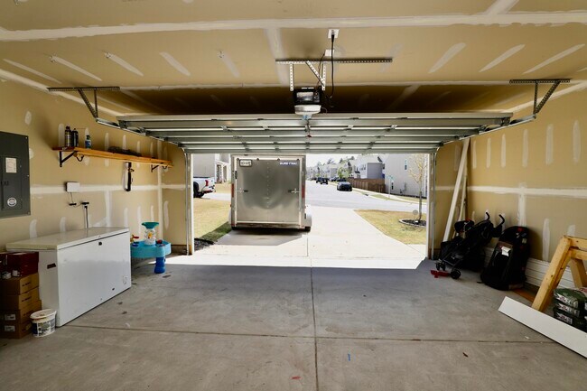 Building Photo - 352 Sandbach Rd