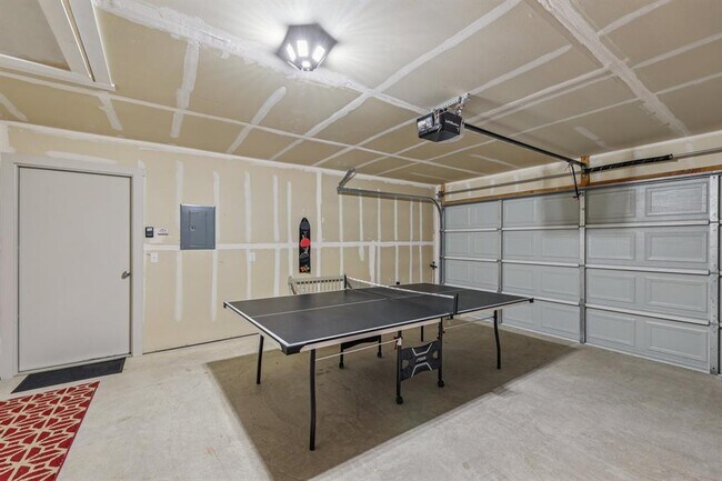 Building Photo - 111 Krause Spgs Dr