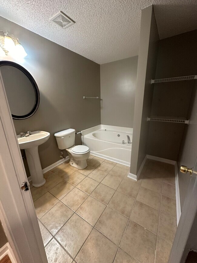 Building Photo - 3076 Cotton Indian Cir