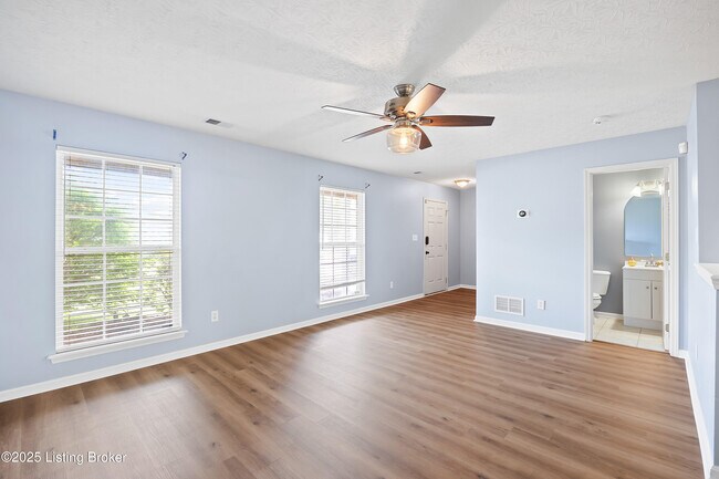 Building Photo - 6606 Timberbend Dr