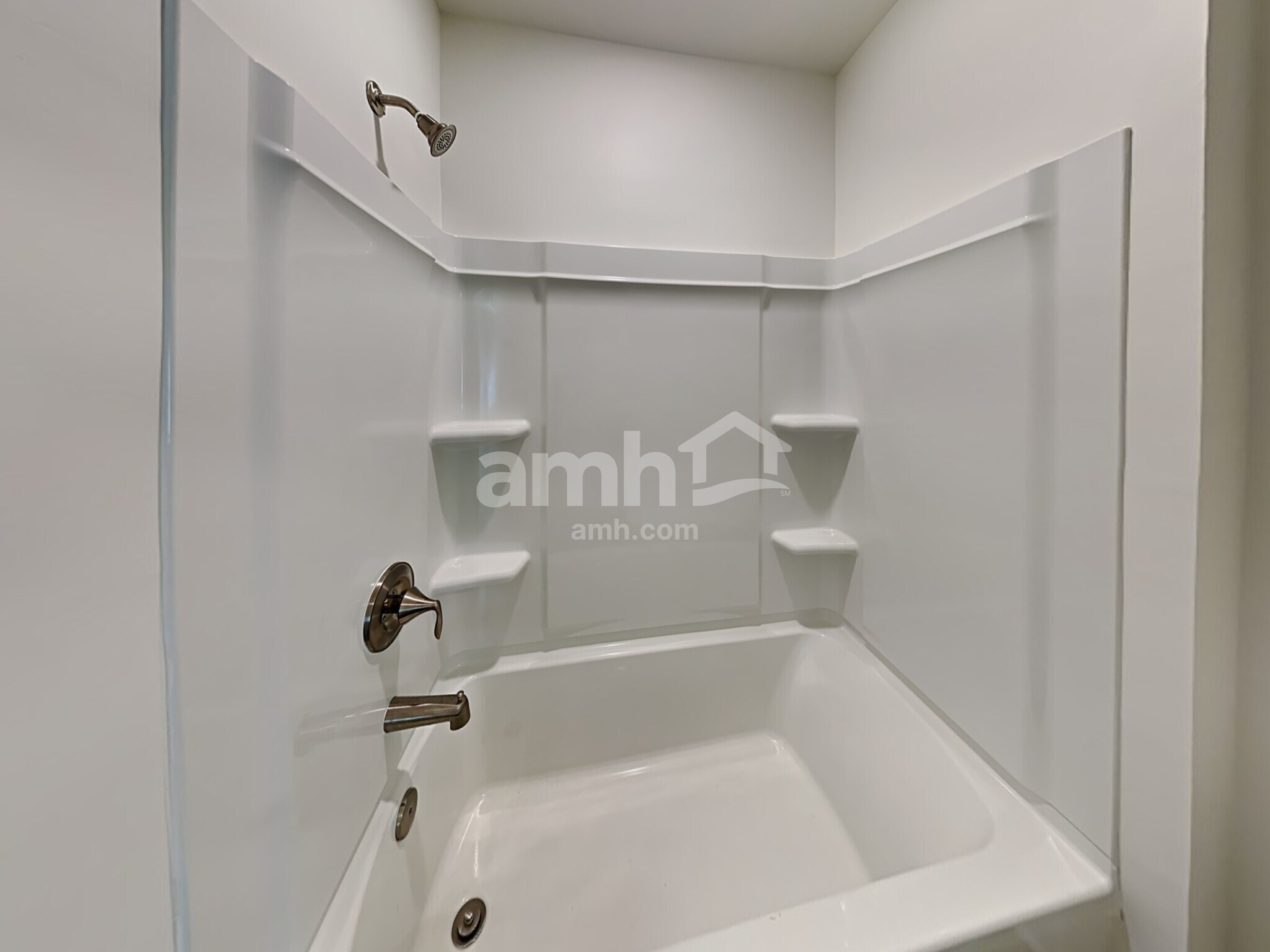 Building Photo - 455 Summit View Ct