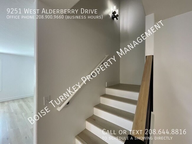Building Photo - 9251 W Alderberry Dr