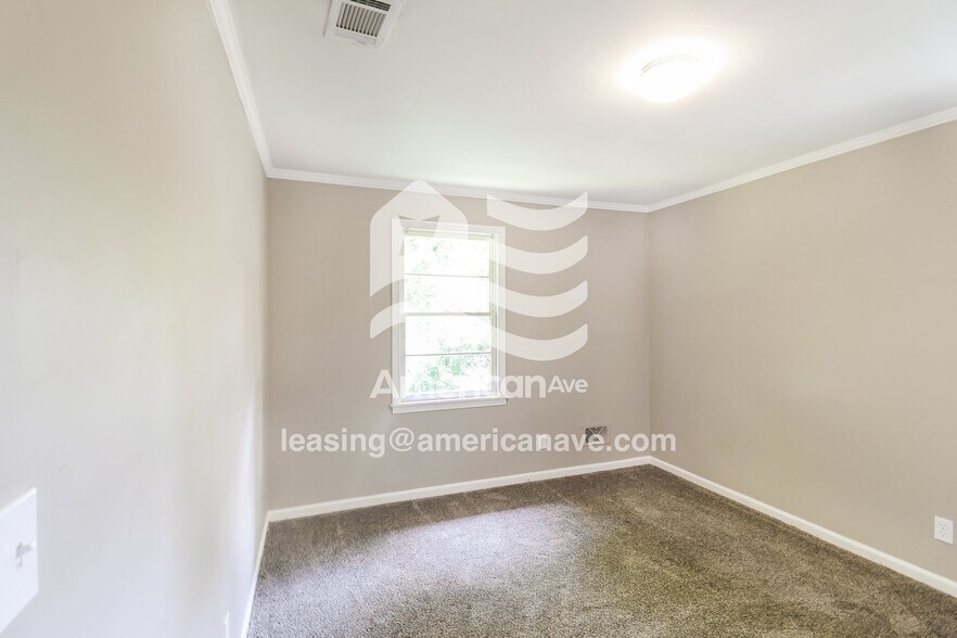 Building Photo - 2254 Companion Dr