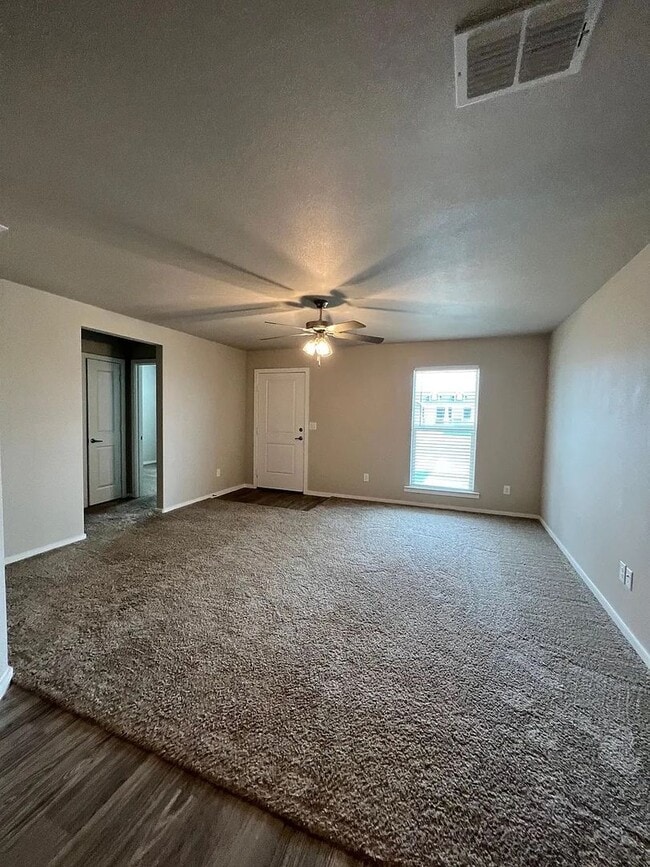 Building Photo - Find Home in Upland Heights! 3 Bed | 2 Bath | 1 Car Garage