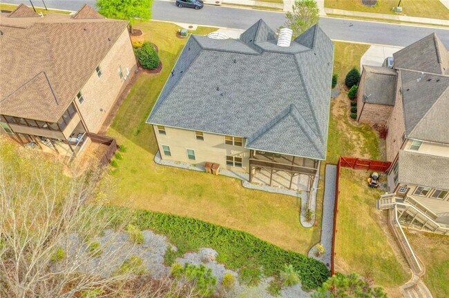 Building Photo - 2540 Maple Ridge Ln