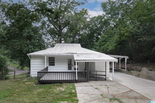 Building Photo - 724 Rose Dr